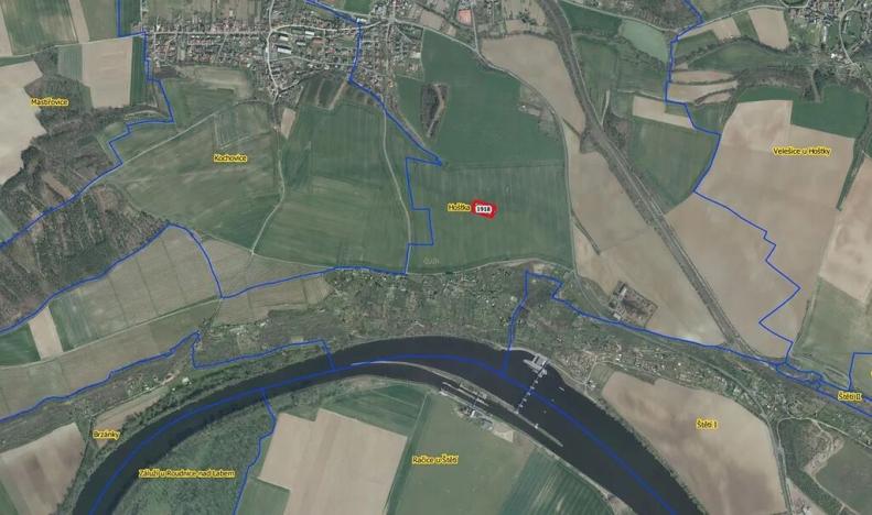 Prodej pole, Hoštka, 3568 m2