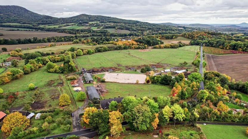 Prodej pozemku, Třebušín, 127000 m2