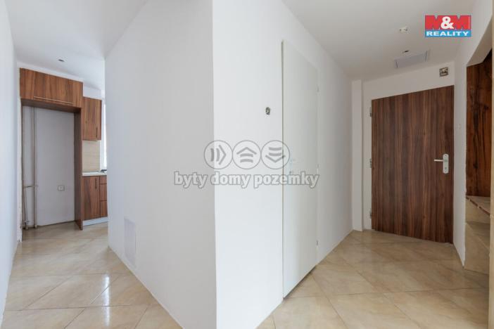 Prodej bytu 3+1, Bukovany, 68 m2