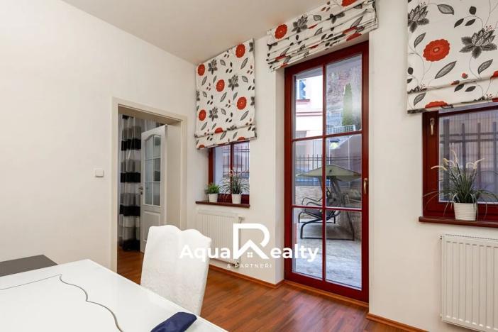 Prodej bytu 3+1, Karlovy Vary, Zámecký vrch, 99 m2