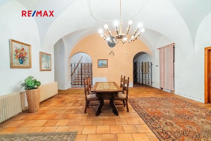 Prodej domu, Ježovy, 700 m2