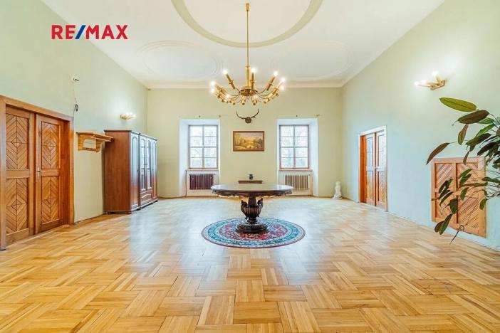 Prodej domu, Ježovy, 700 m2