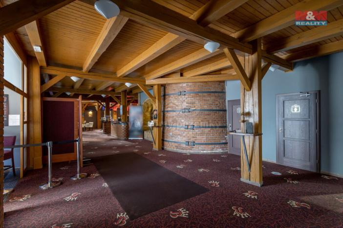 Prodej obchodního prostoru, Černotín, 2100 m2