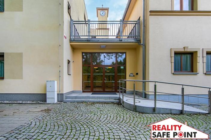 Prodej ubytování, Dobřany, Lipová, 820 m2