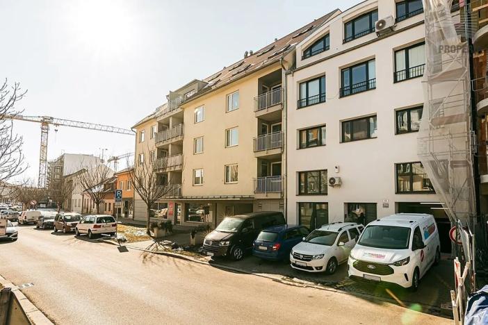 Pronájem kanceláře, Brno, Rostislavovo náměstí, 228 m2