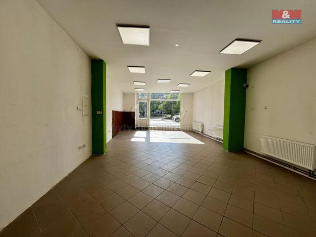 Pronájem obchodního prostoru, Česká Třebová, Tyršovo náměstí, 65 m2