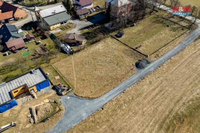 Prodej pozemku pro bydlení, Lešná - Perná, 1007 m2