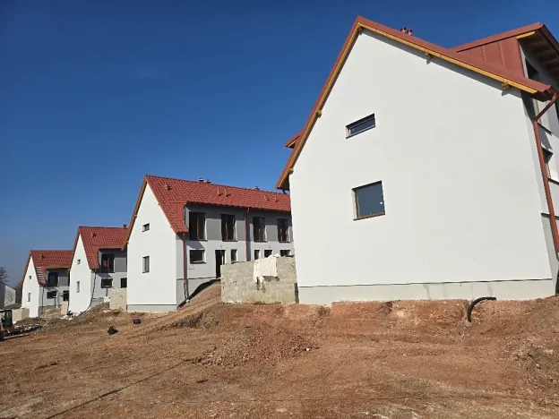 Prodej bytu 4+kk, Mořina, 106 m2