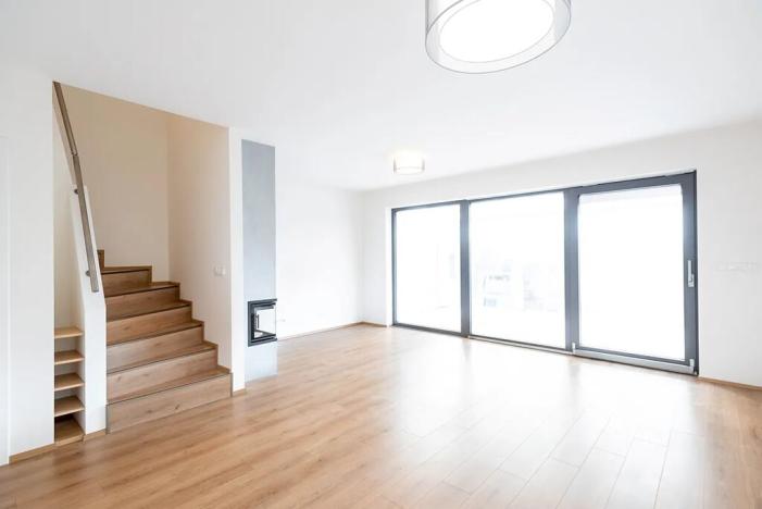 Prodej bytu 4+kk, Mořina, 106 m2