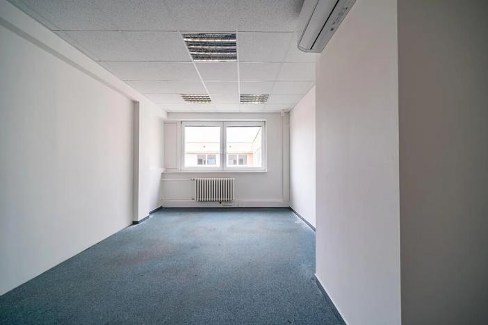 Pronájem kanceláře, Hradec Králové, Sušilova, 250 m2