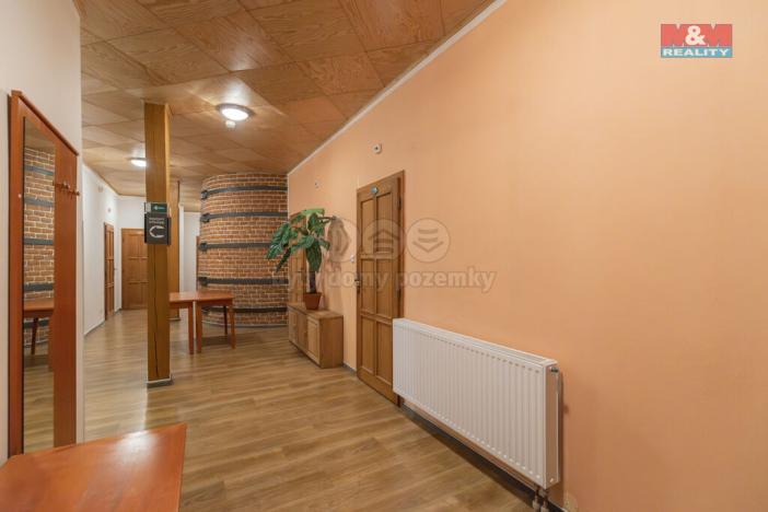 Prodej restaurace, Černotín, 2100 m2