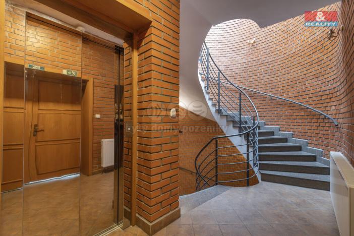 Prodej restaurace, Černotín, 2100 m2