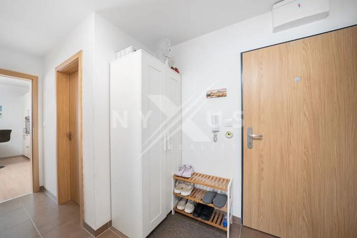 Prodej bytu 2+kk, Hostivice, Ječná, 61 m2