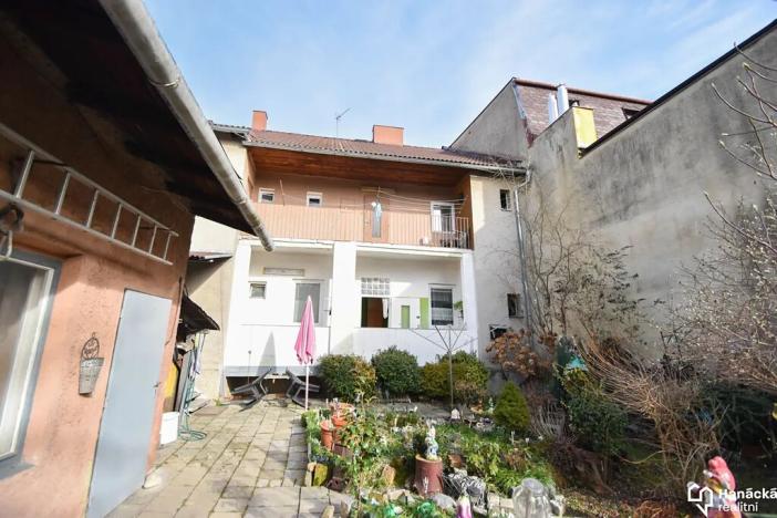 Prodej rodinného domu, Olomouc, Střední novosadská, 228 m2