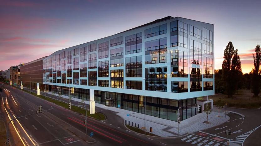 Pronájem kanceláře, Praha - Karlín, Rohanské nábřeží, 1600 m2