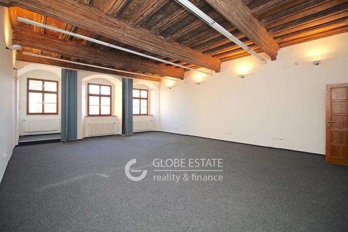 Prodej kanceláře, Jihlava, Masarykovo náměstí, 1141 m2