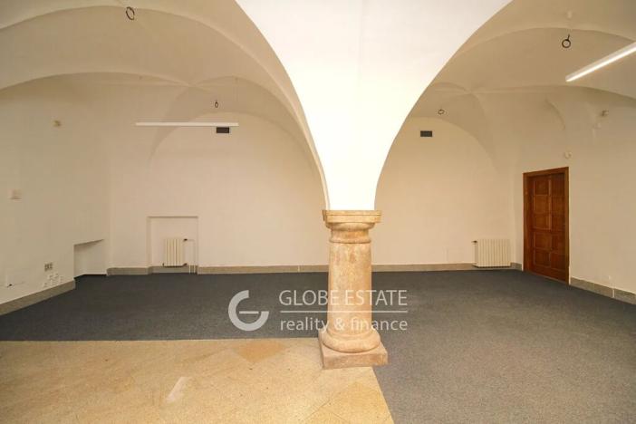 Prodej kanceláře, Jihlava, Masarykovo náměstí, 1141 m2