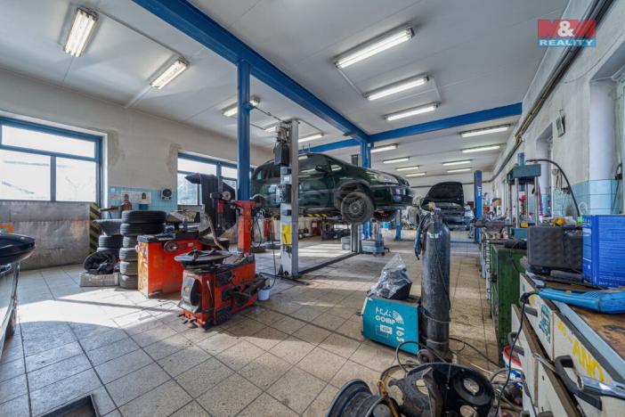 Prodej obchodního prostoru, Moravský Beroun, Dlouhá, 450 m2