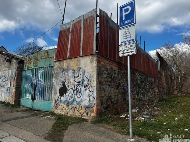 Prodej pozemku pro bydlení, Praha - Libeň, Srbova, 1011 m2