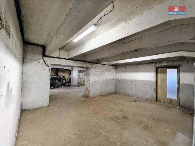 Pronájem výrobních prostor, Orlová - Poruba, Nádražní, 700 m2