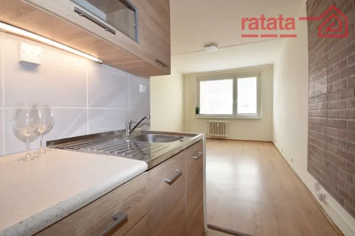 Pronájem bytu 2+kk, Most, Františka Malíka, 40 m2