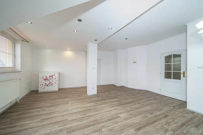 Prodej bytu 3+1, Olomouc, Chválkovická, 92 m2