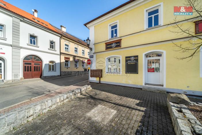 Pronájem restaurace, Nepomuk, Husova, 124 m2