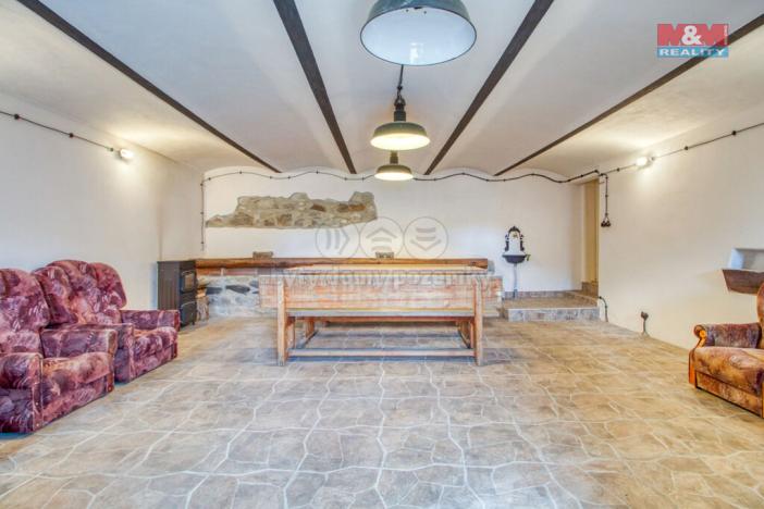 Prodej rodinného domu, Litohlavy, 191 m2