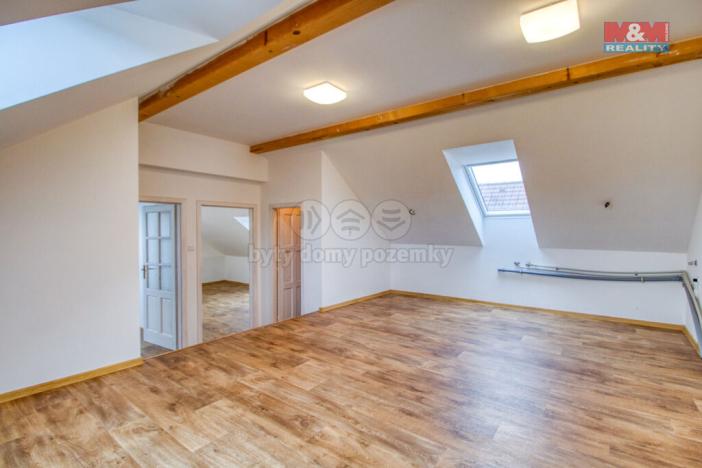 Prodej rodinného domu, Litohlavy, 191 m2