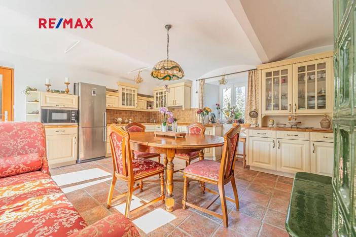 Prodej rodinného domu, Přerubenice, 301 m2