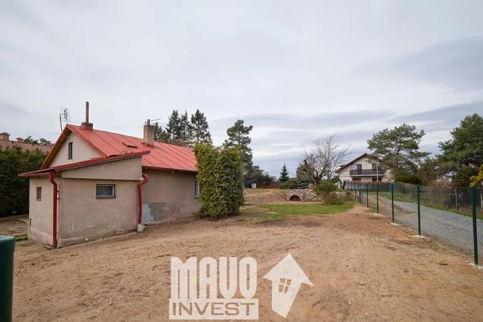 Prodej pozemku pro bydlení, Praha - Lipence, U žlábku, 972 m2