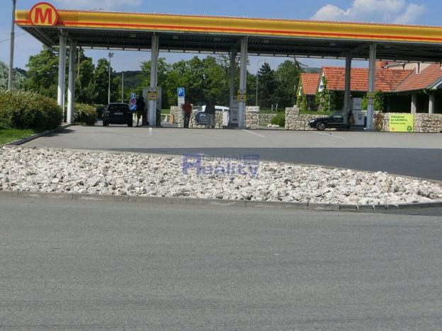 Prodej komerčního pozemku, Mikulov, 27250 m2