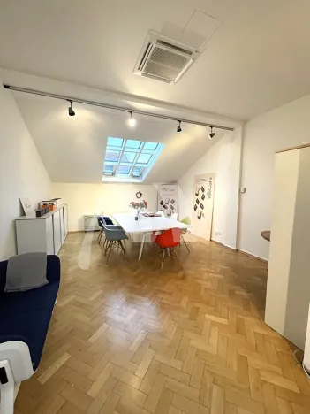 Pronájem kanceláře, Praha - Nové Město, 28. října, 102 m2