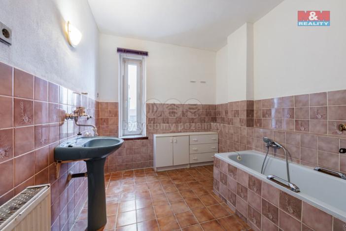 Prodej bytu 4+1, Aš, Jateční, 153 m2