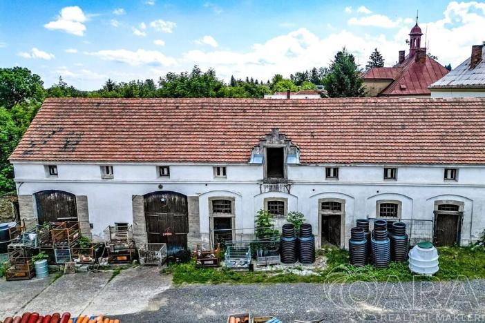 Prodej rodinného domu, Zásmuky, Komenského nám., 600 m2