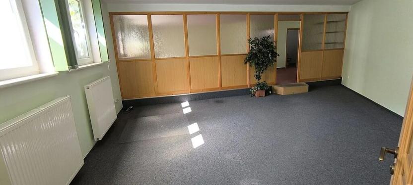 Pronájem skladu, Cheb, Dyleňská, 930 m2