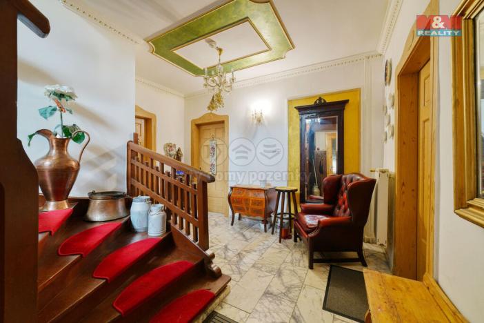 Prodej rodinného domu, Podhradí, 370 m2
