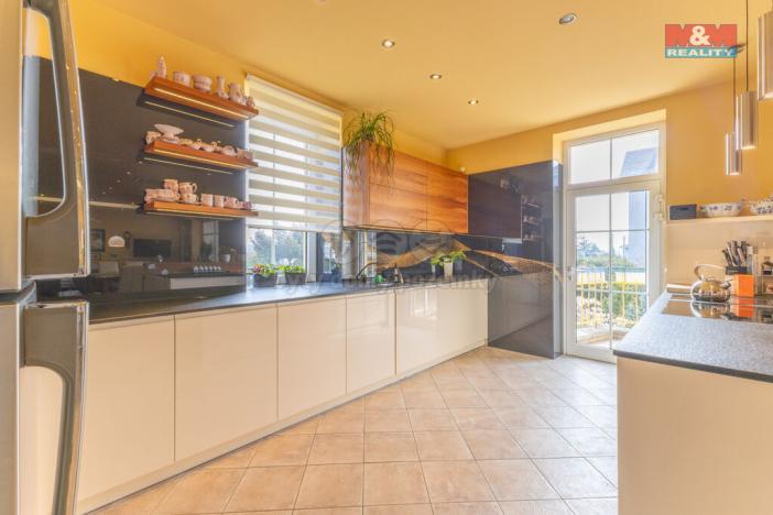 Prodej rodinného domu, Město Albrechtice, Krnovská, 300 m2