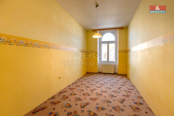 Prodej obchodního prostoru, Louny, Mírové náměstí, 1353 m2