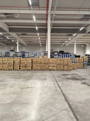 Pronájem skladu, Myslinka, 2000 m2