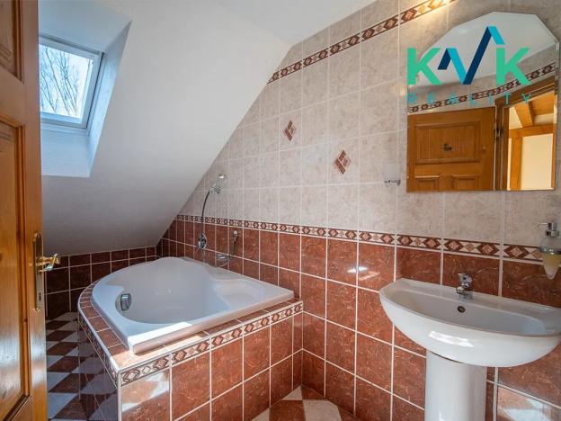 Prodej bytu 3+1, Karlovy Vary, Mattoniho nábřeží, 90 m2