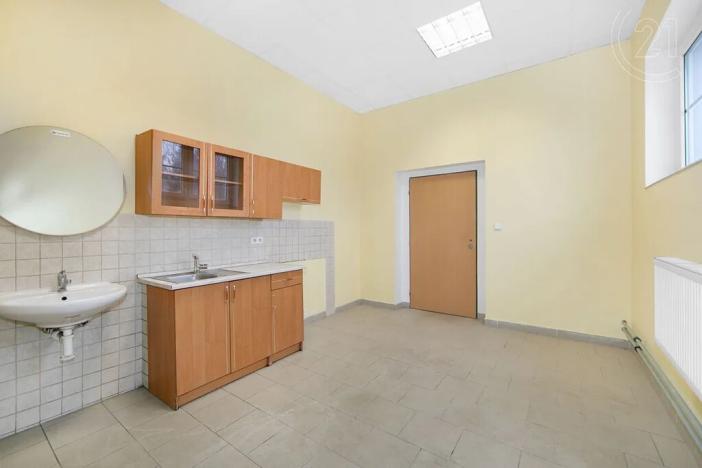 Pronájem výrobních prostor, Plzeň, K Cihelnám, 125 m2