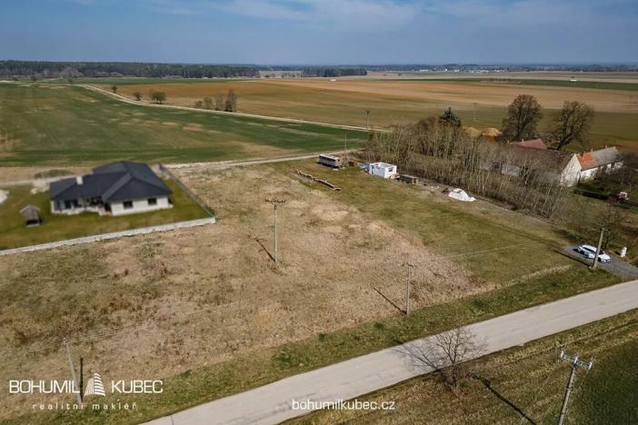 Prodej pozemku pro bydlení, Lišov, 1183 m2