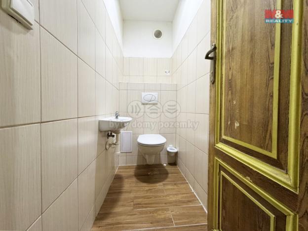 Prodej bytu 4+1, Karlovy Vary, Varšavská, 104 m2