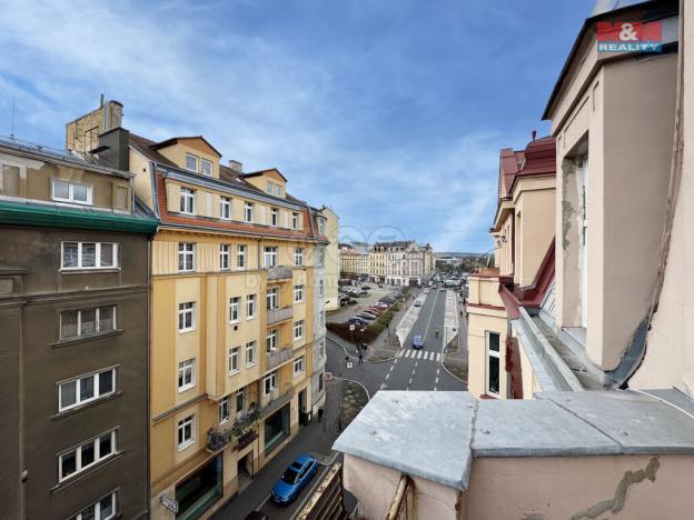 Prodej bytu 4+1, Karlovy Vary, Varšavská, 104 m2