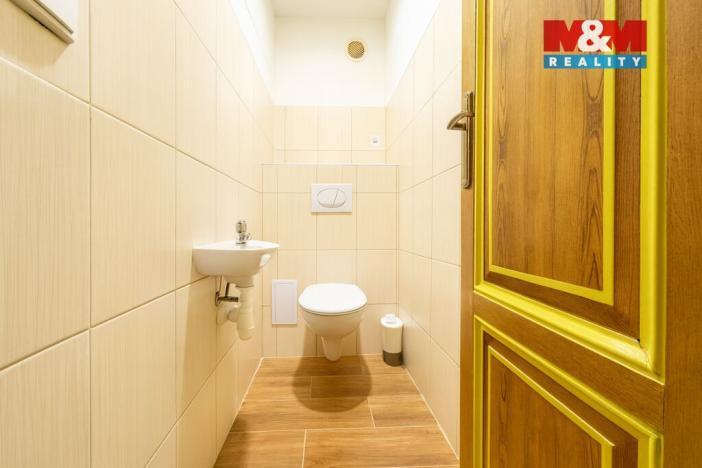 Prodej bytu 4+1, Karlovy Vary, Varšavská, 124 m2