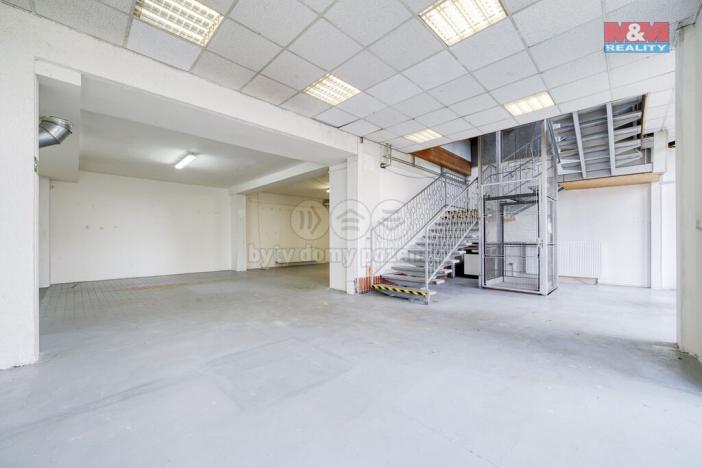 Pronájem výrobních prostor, Plzeň - Lobzy, Revoluční, 635 m2