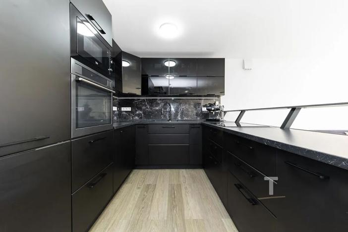 Prodej bytu 6+kk a větší, Česká, 183 m2