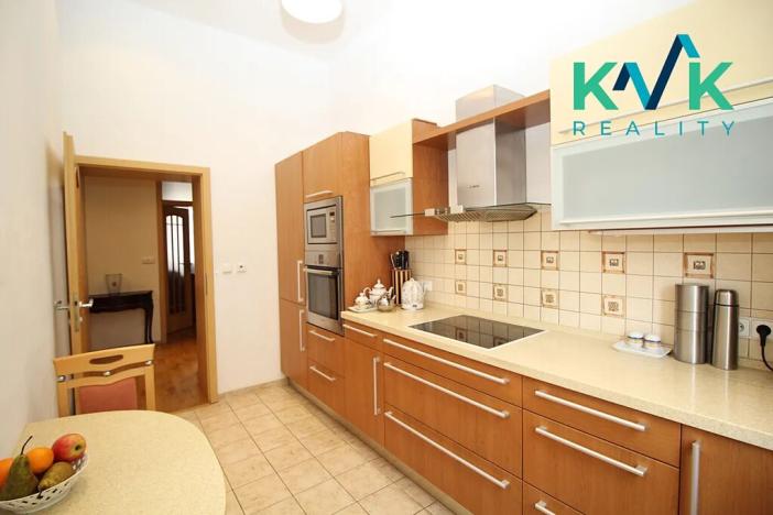 Prodej bytu 3+1, Karlovy Vary, T. G. Masaryka, 77 m2