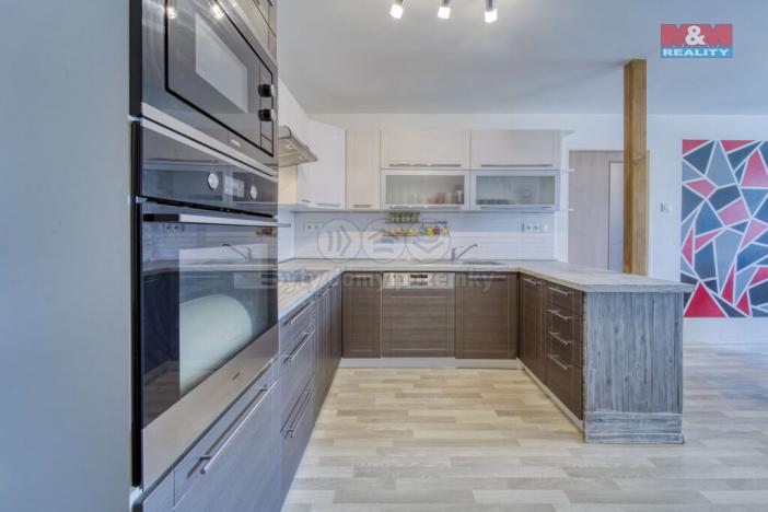 Prodej rodinného domu, Újezd u Svatého Kříže, 350 m2